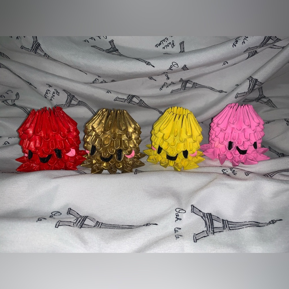 Handcrafted and Hand-painted 3D Paper Origami Octopus (4 Pieces)